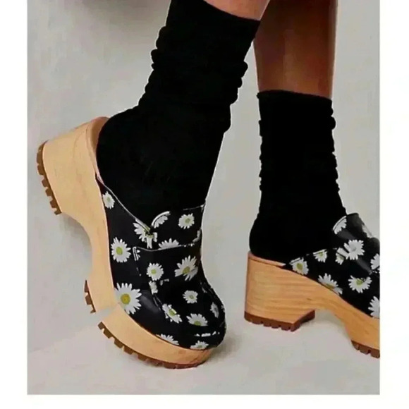 Free People Corbin Loafer Clogs Wooden Sole Daisy Print - Picture 1 of 1